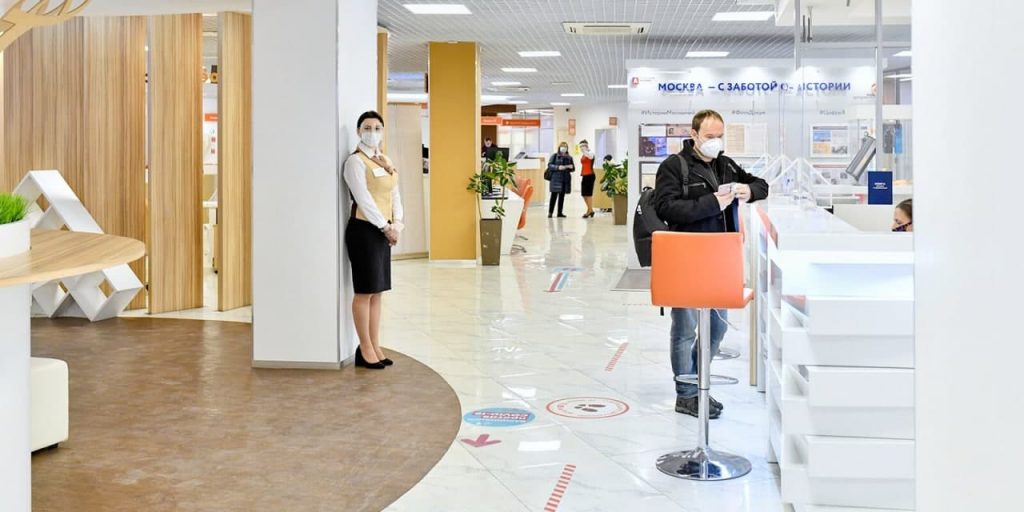 Собянин открыл флагманский центр «Мои документы» САО в ТЦ «Метрополис»