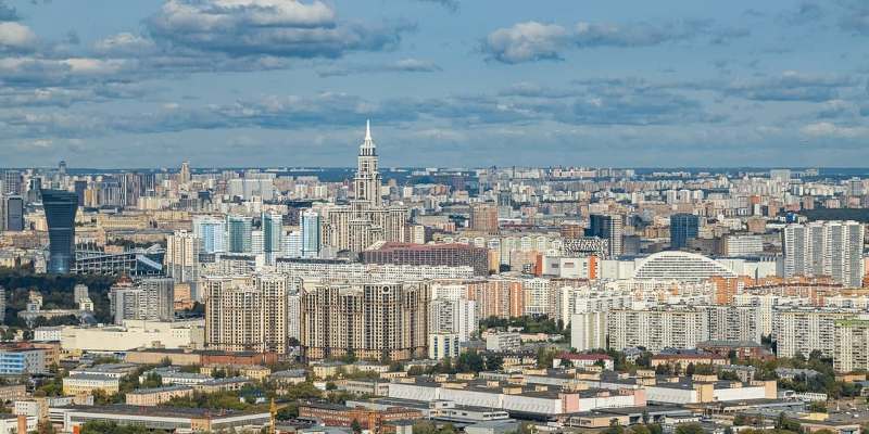 Новые ограничения начинают действовать в Москве  из-за распространения Covid-19