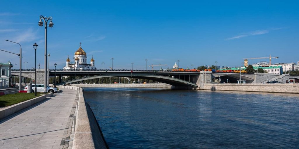 Сергунина: Более 60 тыс просмотров набрали познавательные маршруты «Узнай Москву» за лето