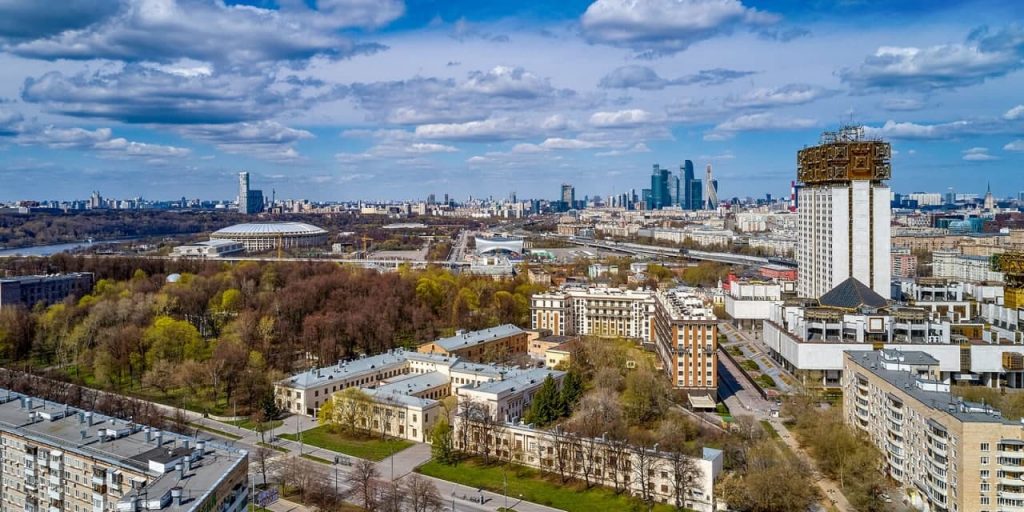 Собянин рассказал о том, как принимаются решения о вводе и отмене санитарных ограничений