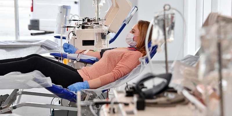 Вакцинированных москвичей пригласили на сдачу крови для болеющих коронавирусом