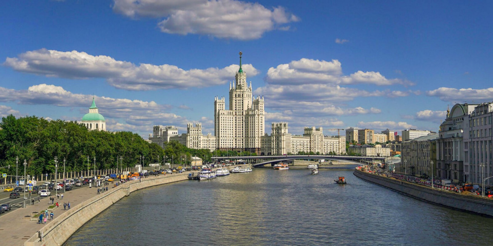Собянин: Центральные гранитные набережные – визитная карточка Москвы