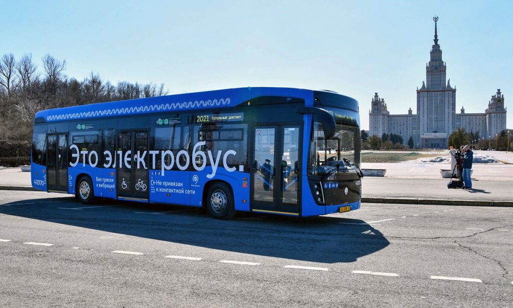 Собянин рассказал о развитии электробусных маршрутов в Москве